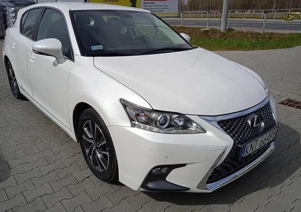 Lexus CT cena 95000 przebieg: 47000, rok produkcji 2020 z Biała małe 301